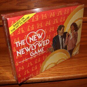 3/$118❤️ damaged box 1986 The New Newlywed Game board game night couples shower